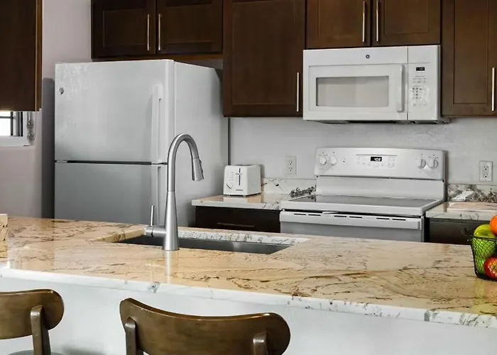 Enjoy The In 1bd With Amenities